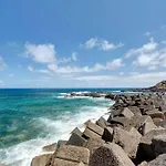 Cerca Del Mar En Mesa Del Mar تاكورونتي